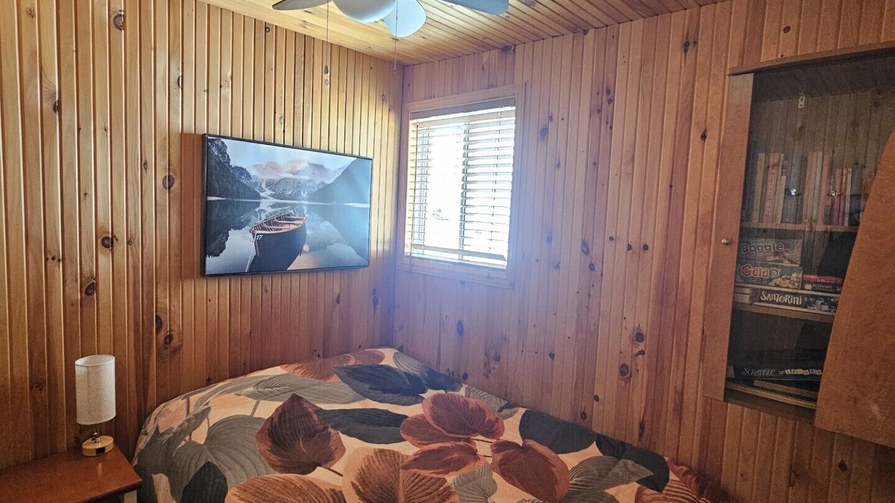 Photo of Bedroom in Saint-Ambroise