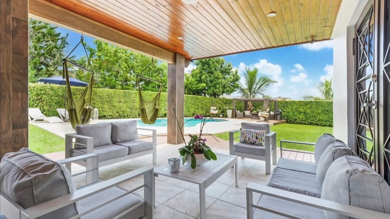 Photo of Outdoor in Palmetto Estates