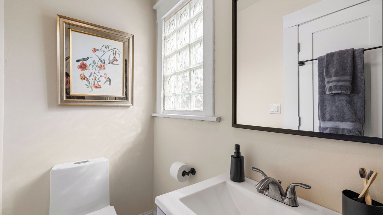 Photo of Bathroom in North Tonawanda