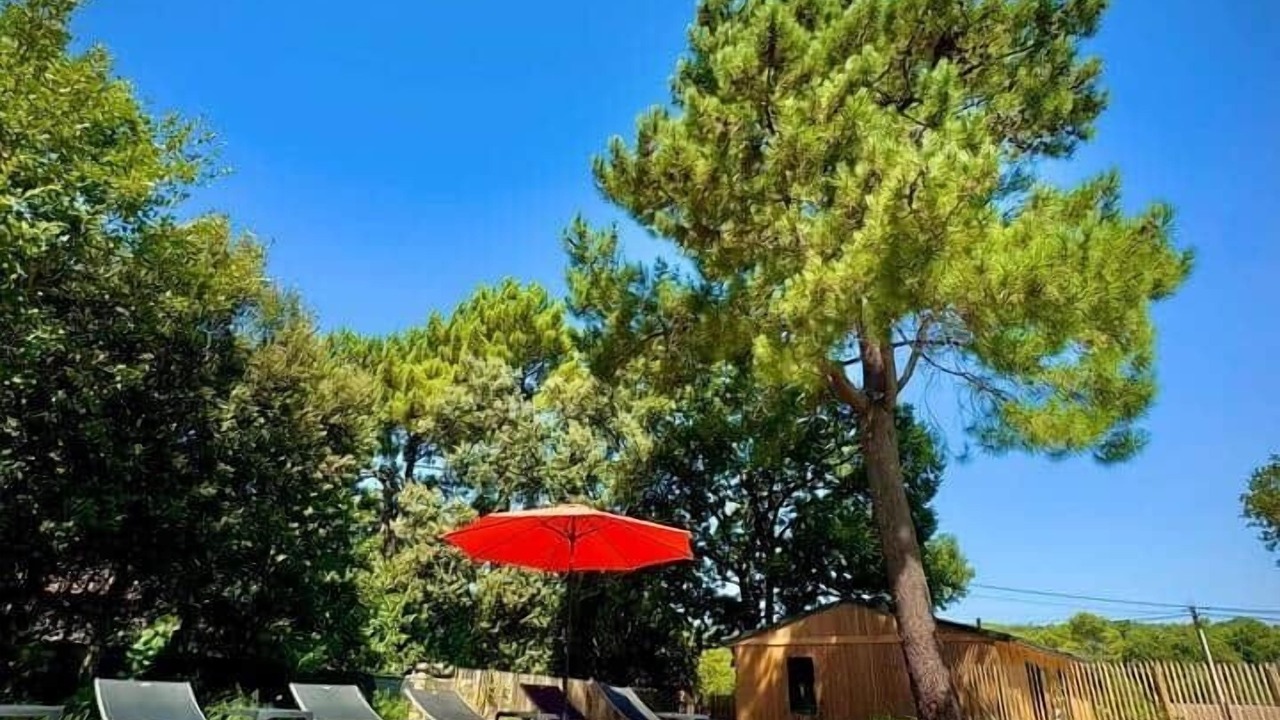 Photo of Outdoor in Mornas