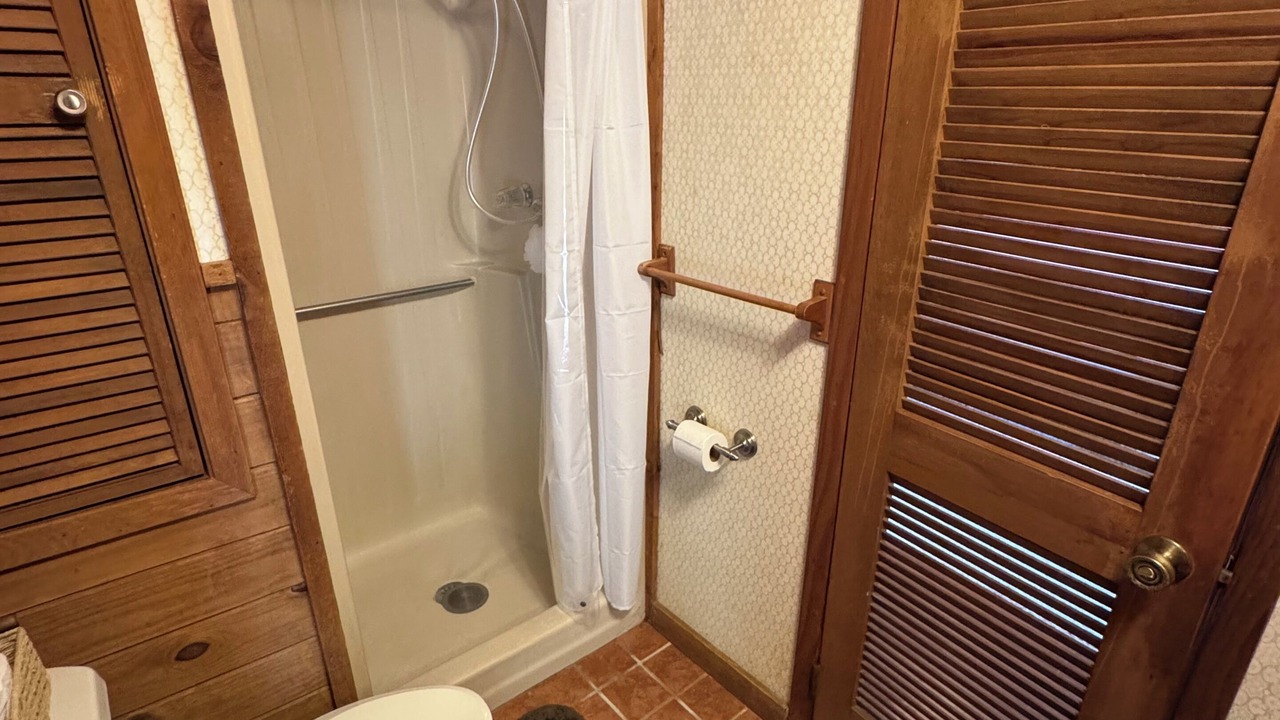 Photo of Bathroom in Anacoco