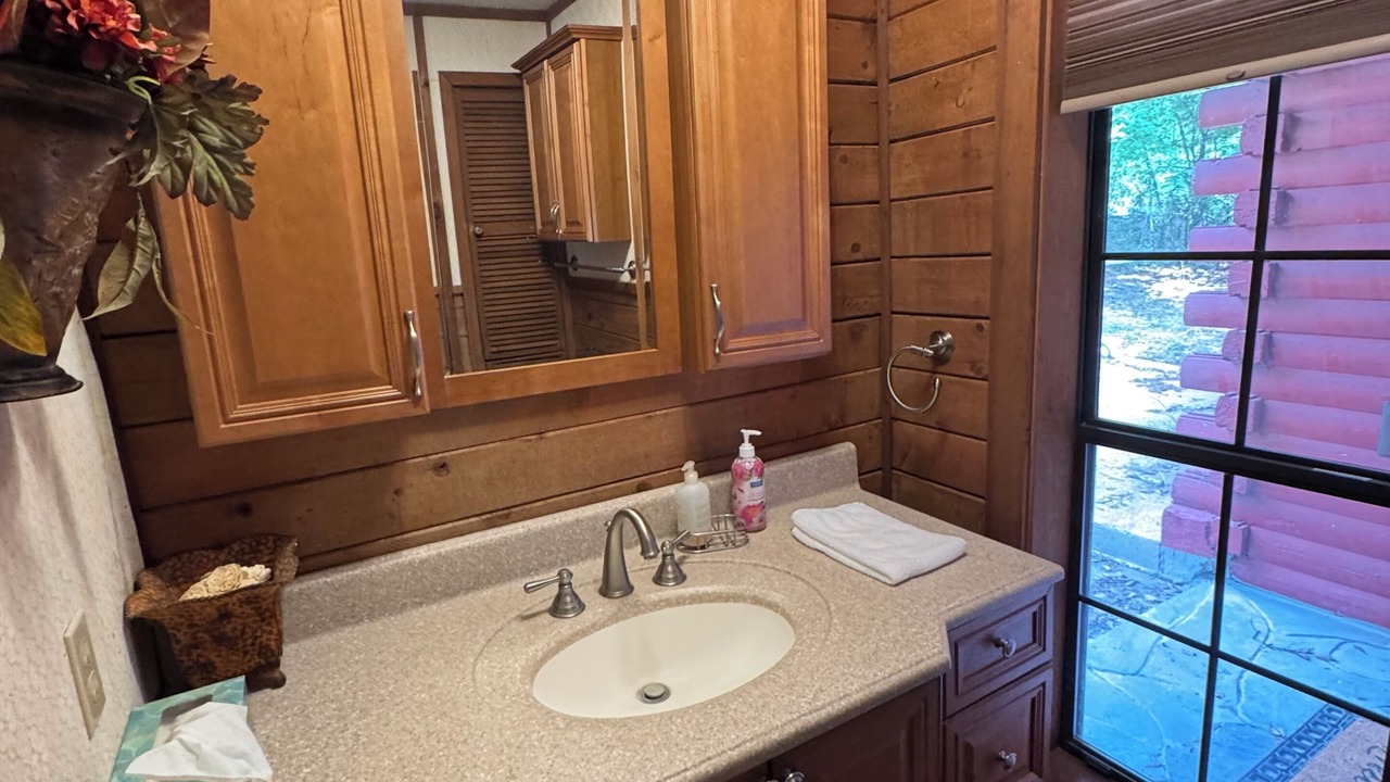 Photo of Bathroom in Anacoco