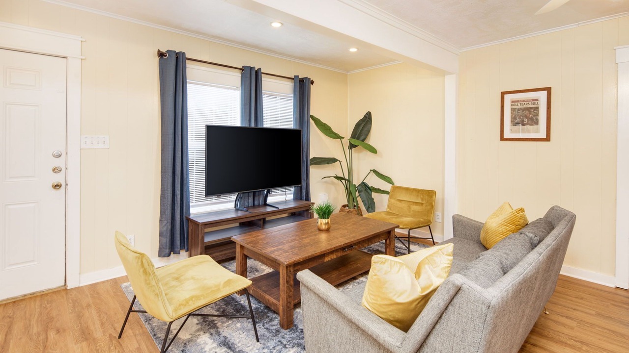 Photo of Livingroom in College Station