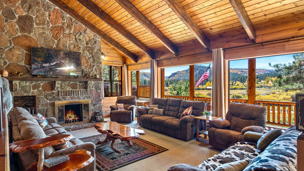 Photo of Livingroom in Greer