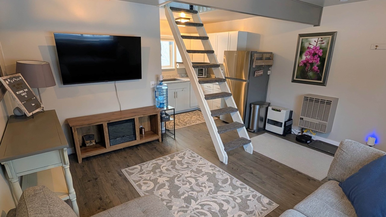 Photo of Livingroom in Trapper Creek