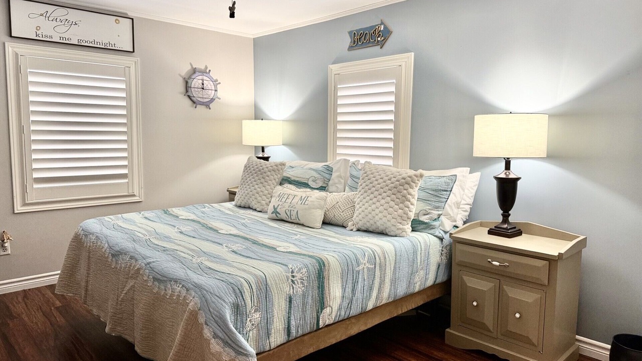 Photo of Bedroom in Miminegash