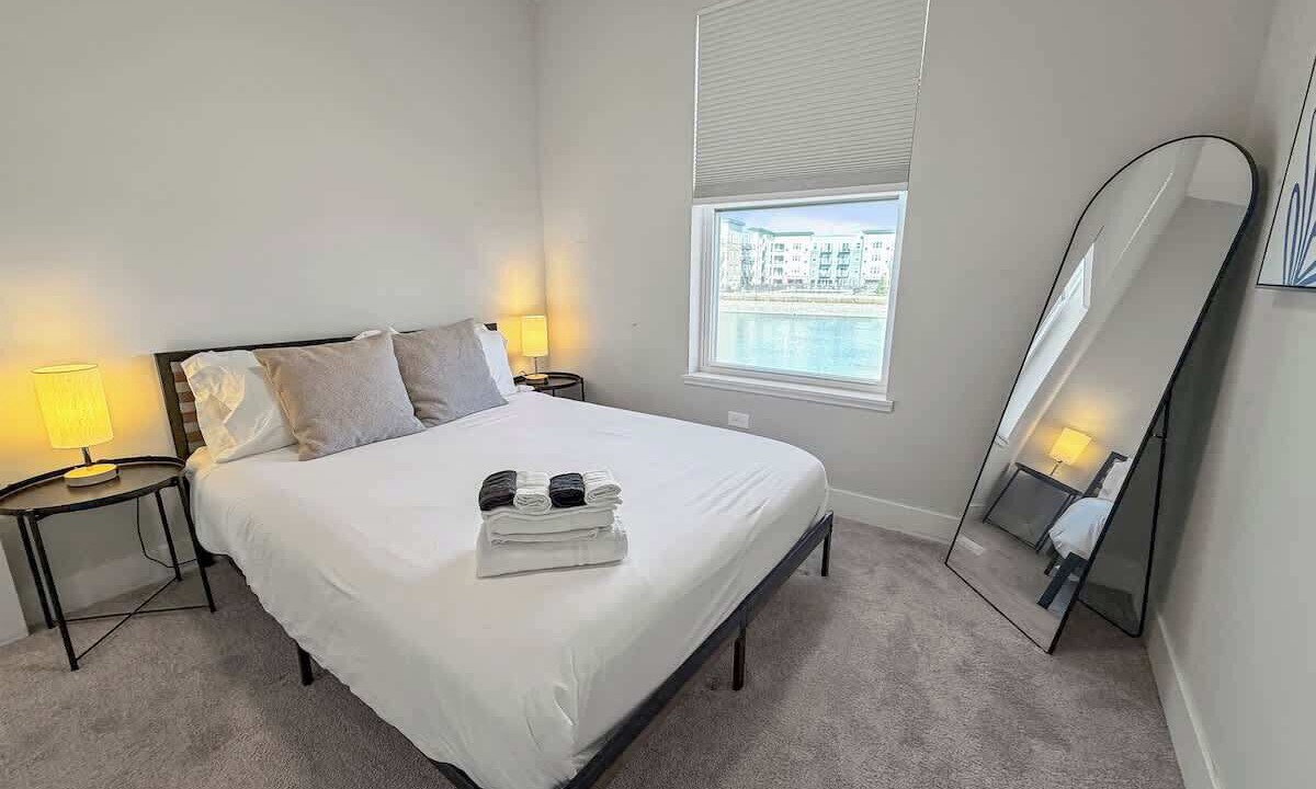 Photo of Bedroom in Warrenville