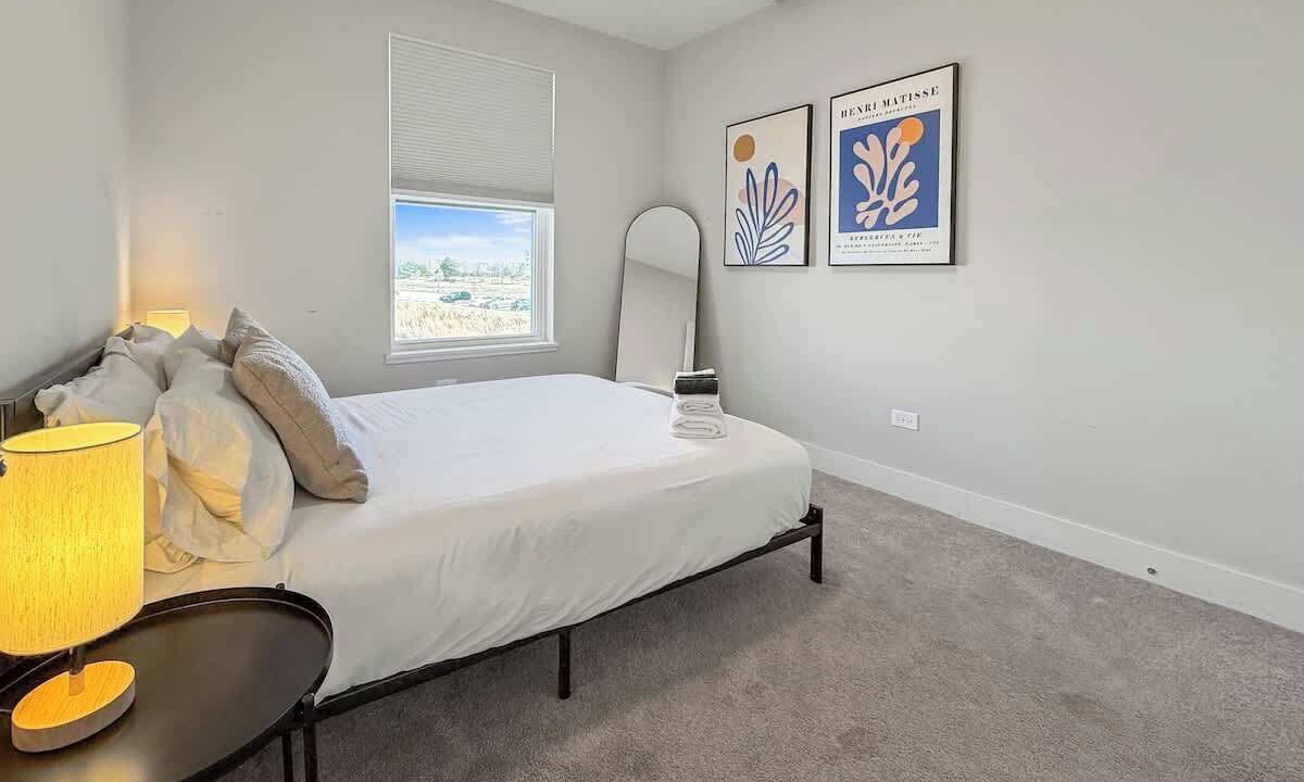 Photo of Bedroom in Warrenville