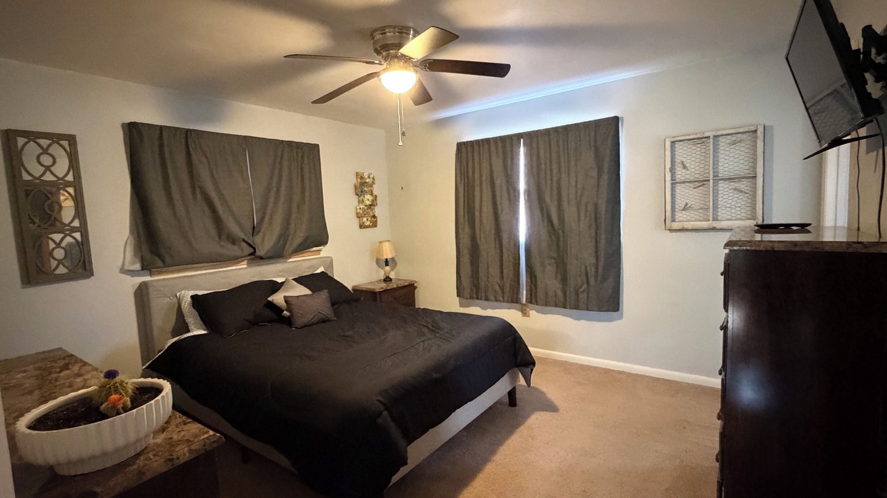 Photo of Bedroom in Rossville