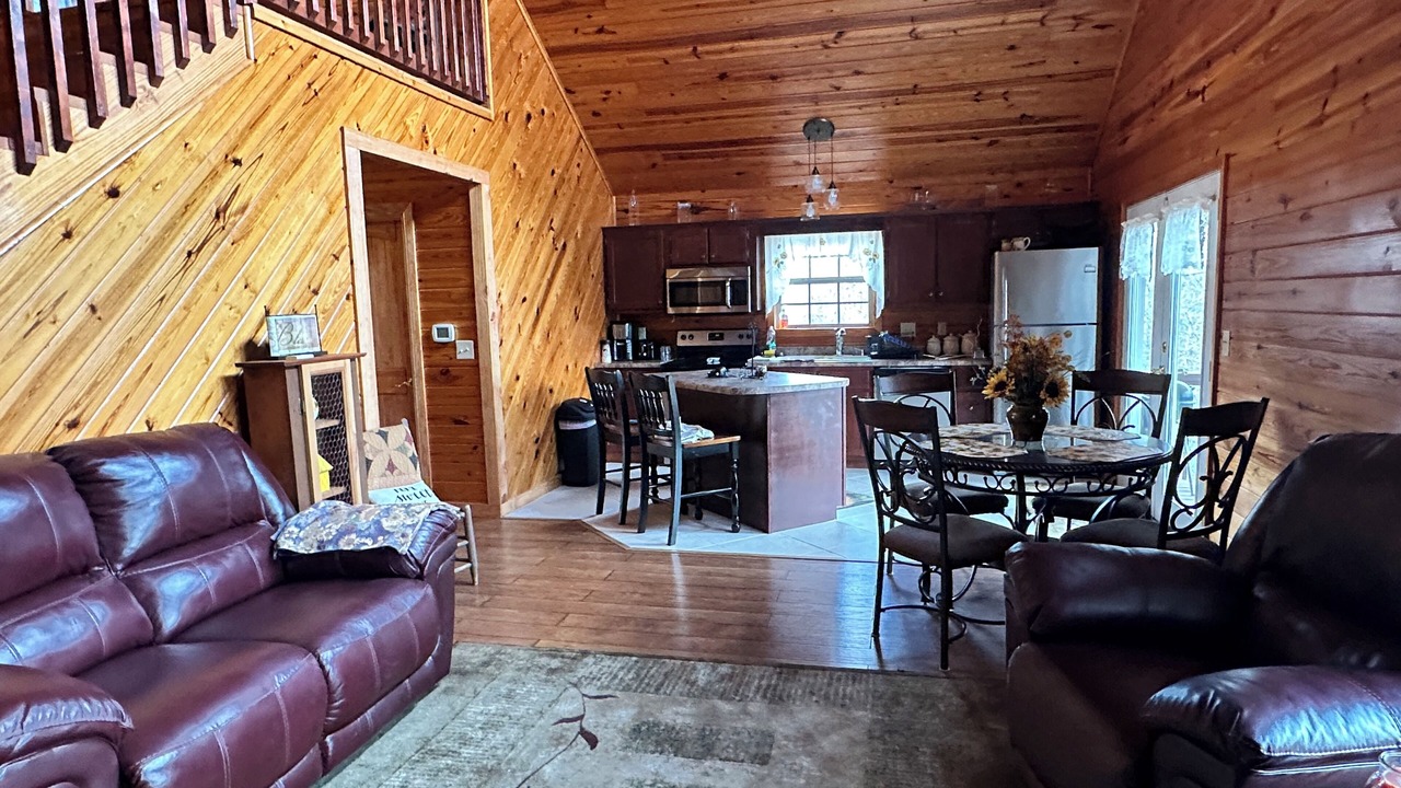 Photo of Livingroom in Whitley City