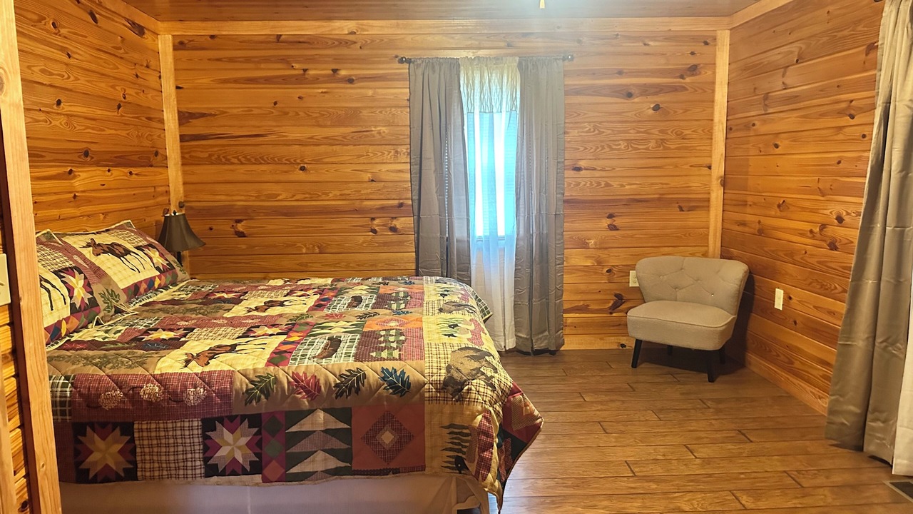 Photo of Bedroom in Whitley City