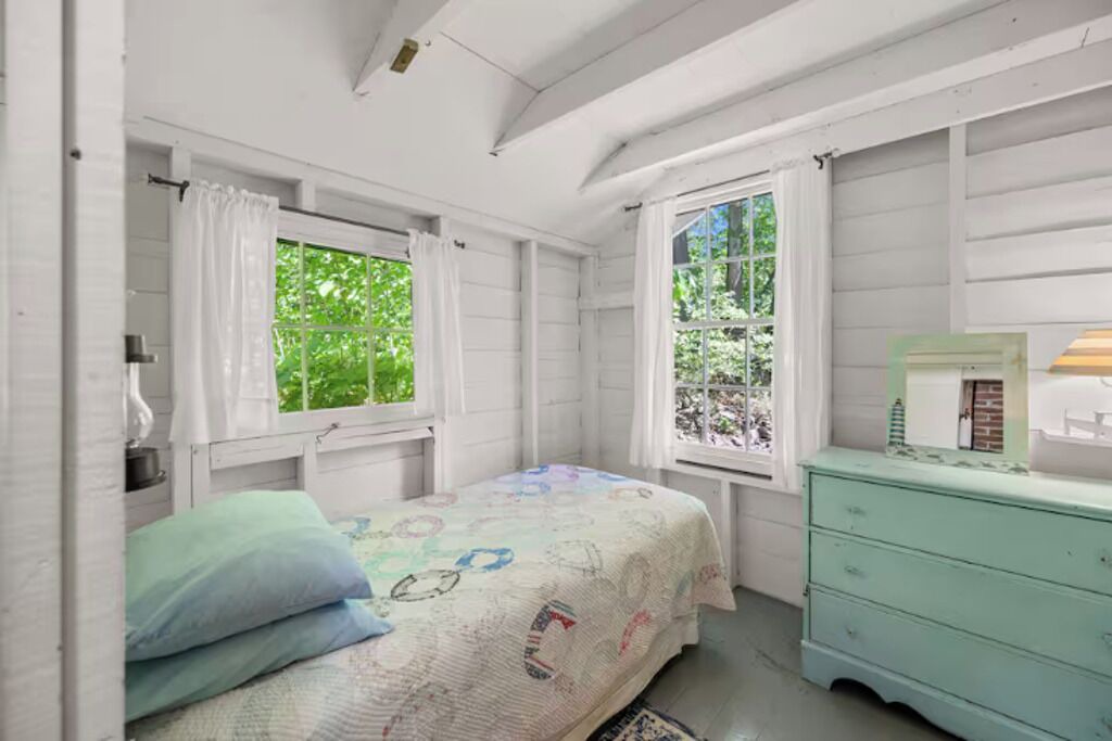Photo of Bedroom in South Hero