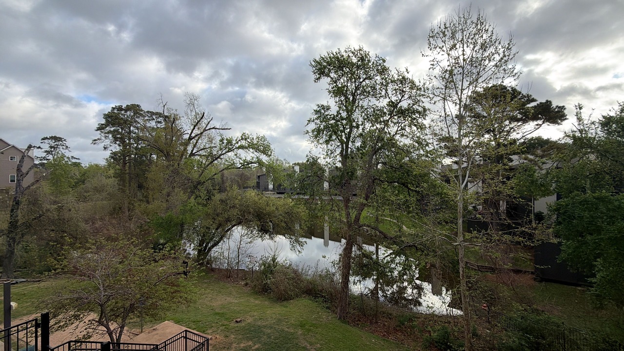 Photo of Outdoor in Woodlake - Briar Meadow