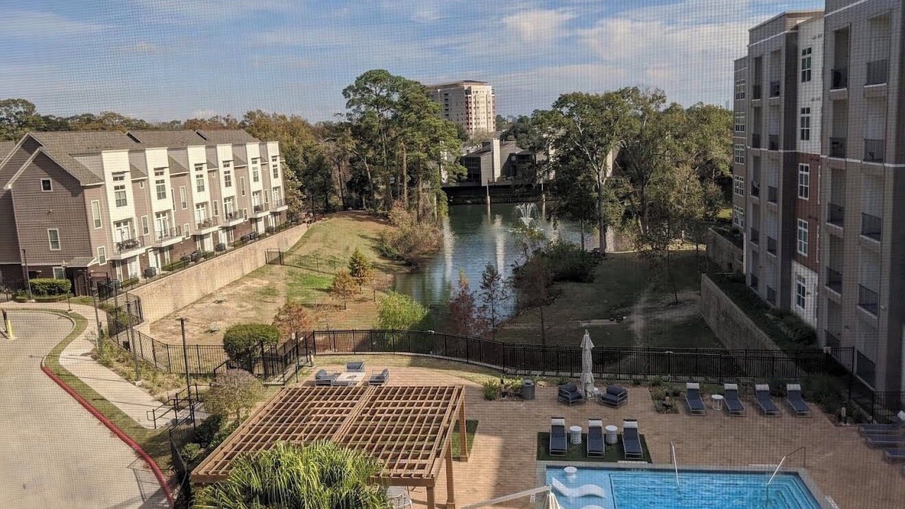 Photo of Outdoor in Woodlake - Briar Meadow