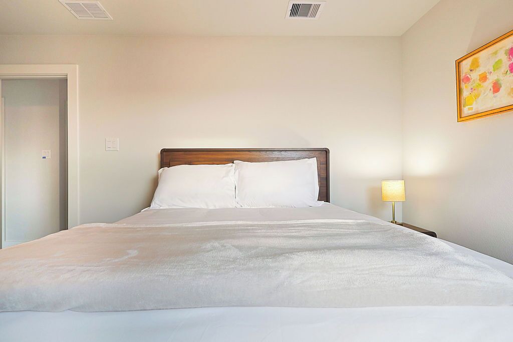 Photo of Bedroom in Garland