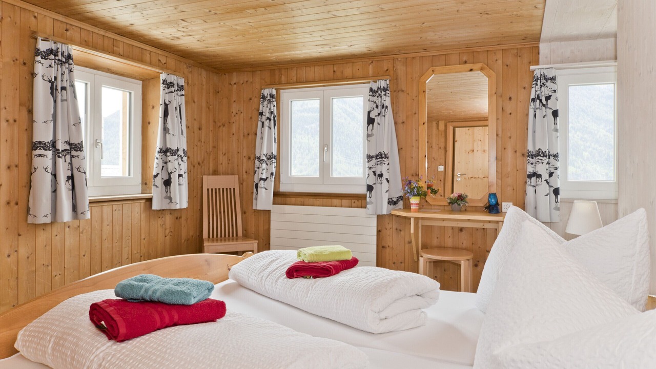 Photo of Bedroom in Tschlin