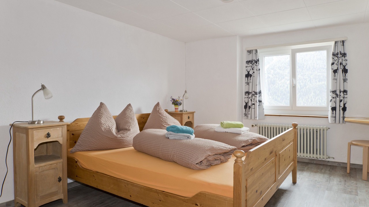 Photo of Bedroom in Tschlin