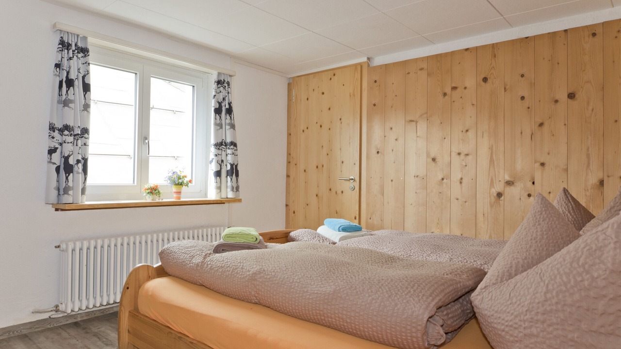 Photo of Bedroom in Tschlin