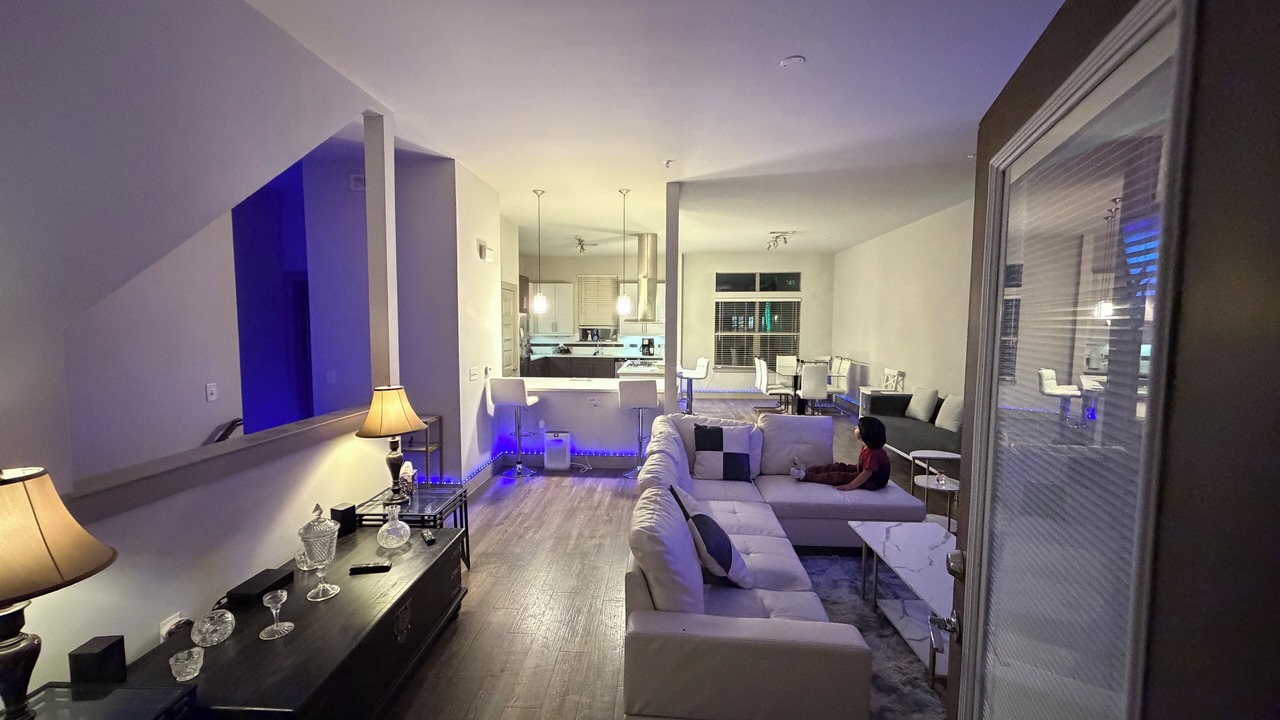 Photo of Livingroom in Woodlake - Briar Meadow