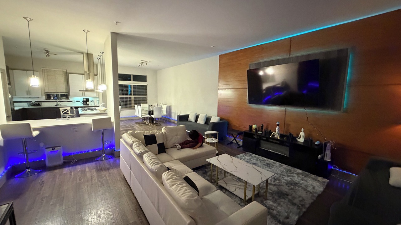 Photo of Livingroom in Woodlake - Briar Meadow