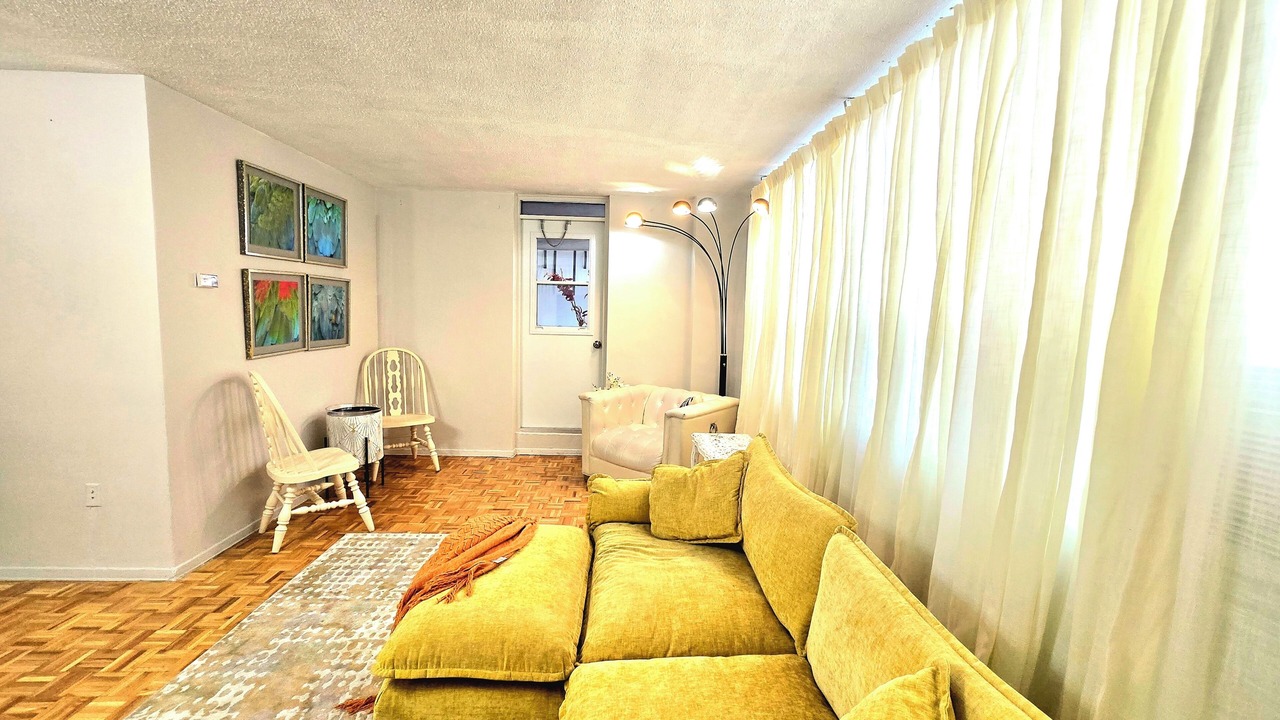 Photo of Livingroom in Toronto