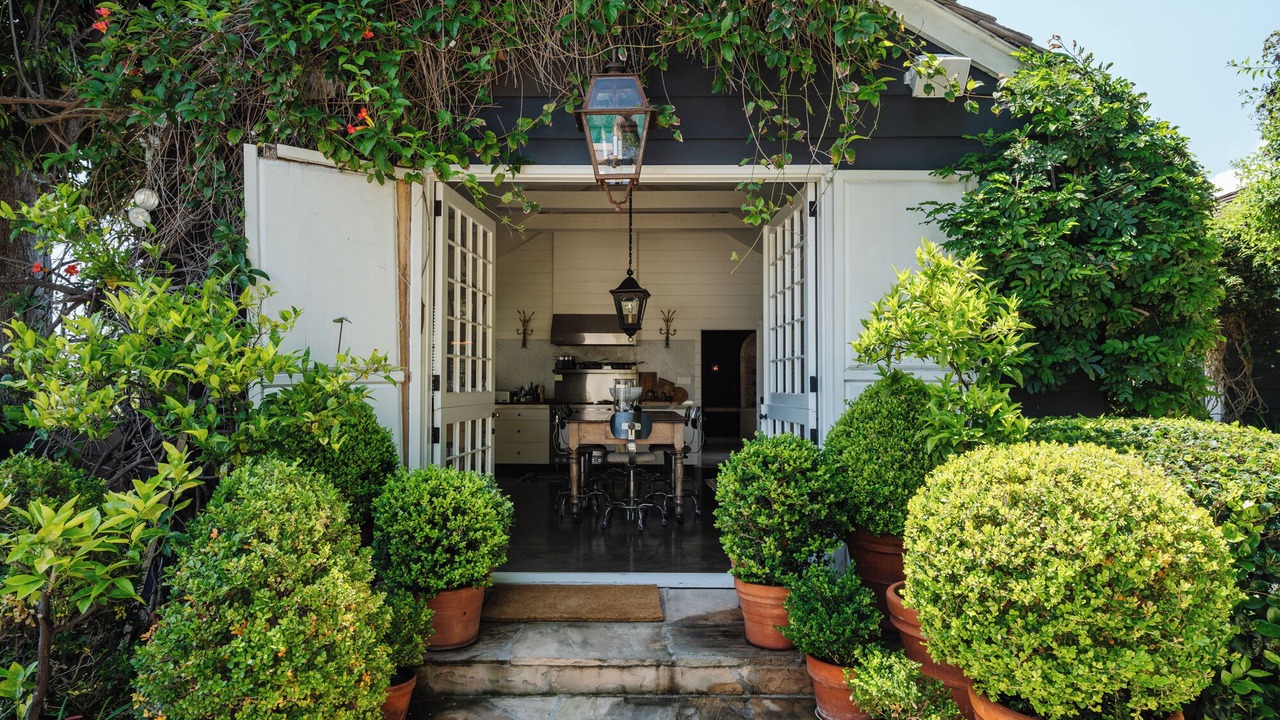 Photo of Patio Balcony in Hollywood Hills