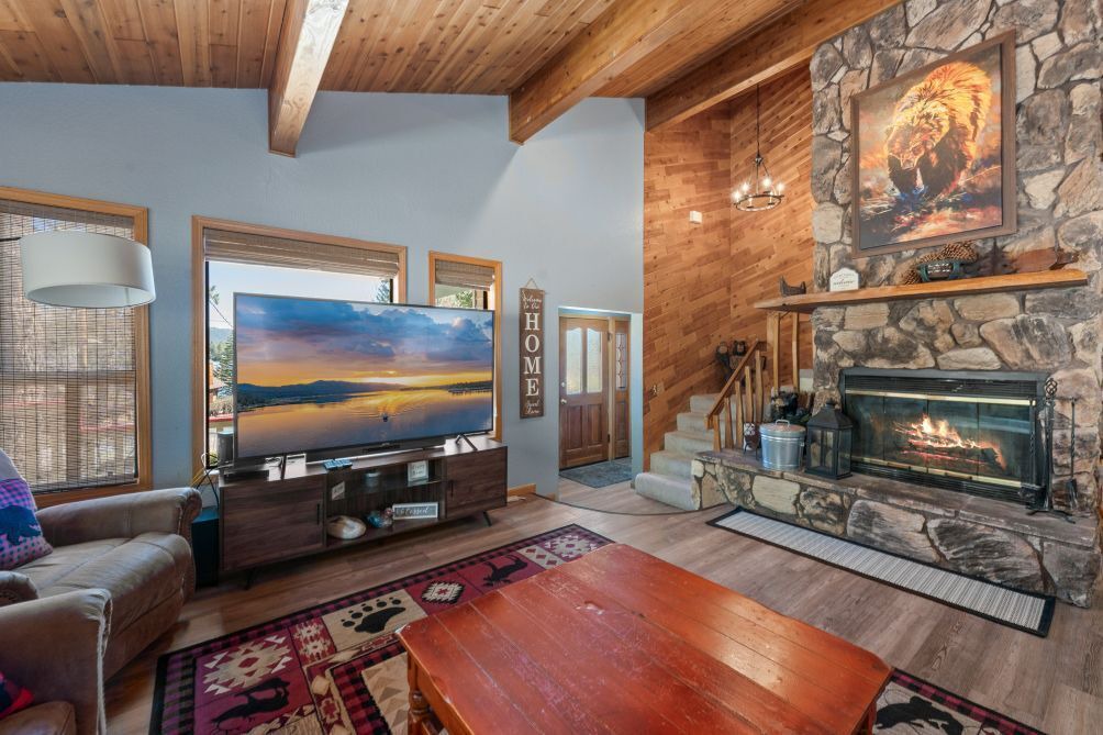 Photo of Livingroom in Big Bear Lake