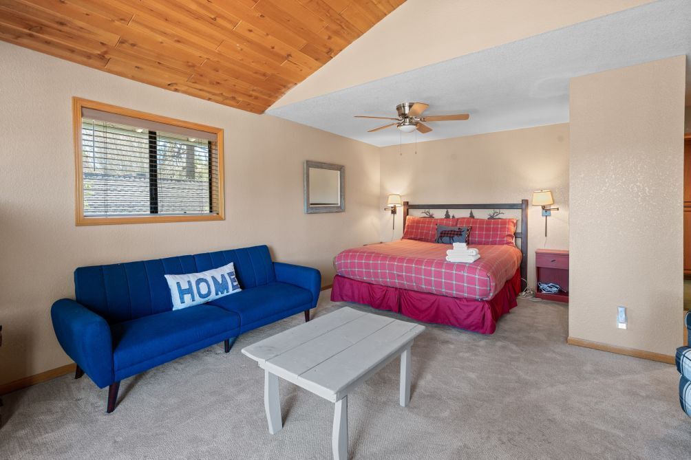 Photo of Bedroom in Big Bear Lake
