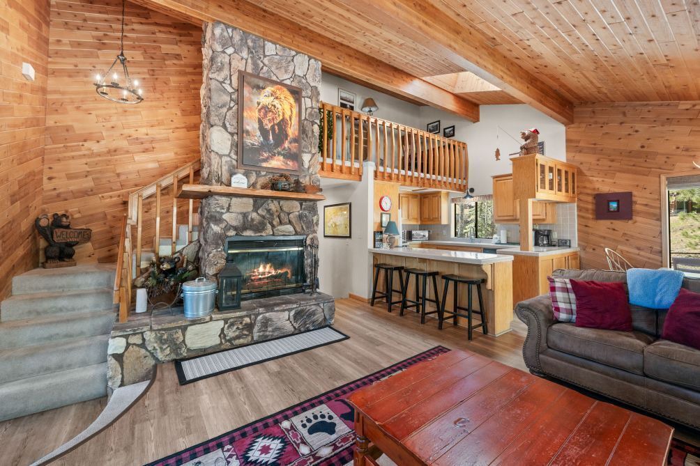 Photo of Livingroom in Big Bear Lake