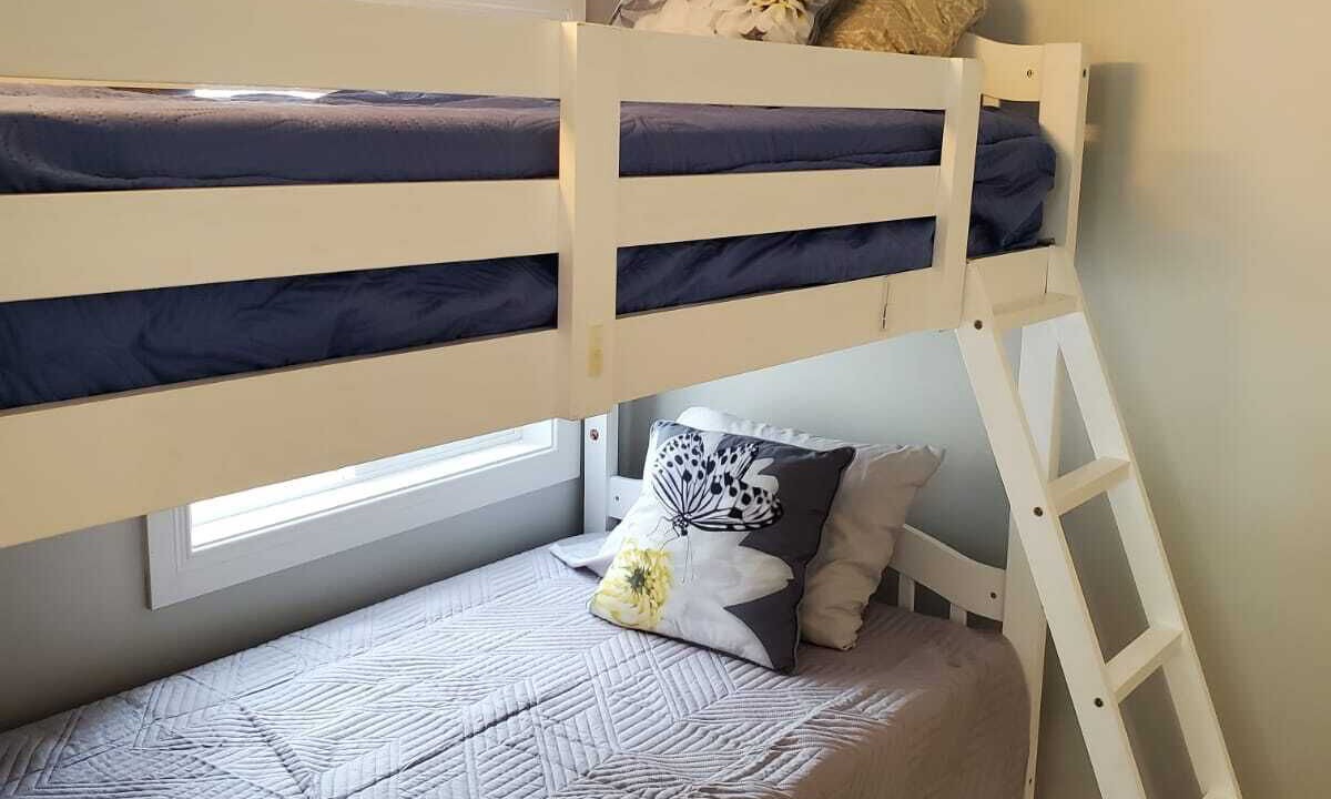 Photo of Bedroom in Sauble Beach