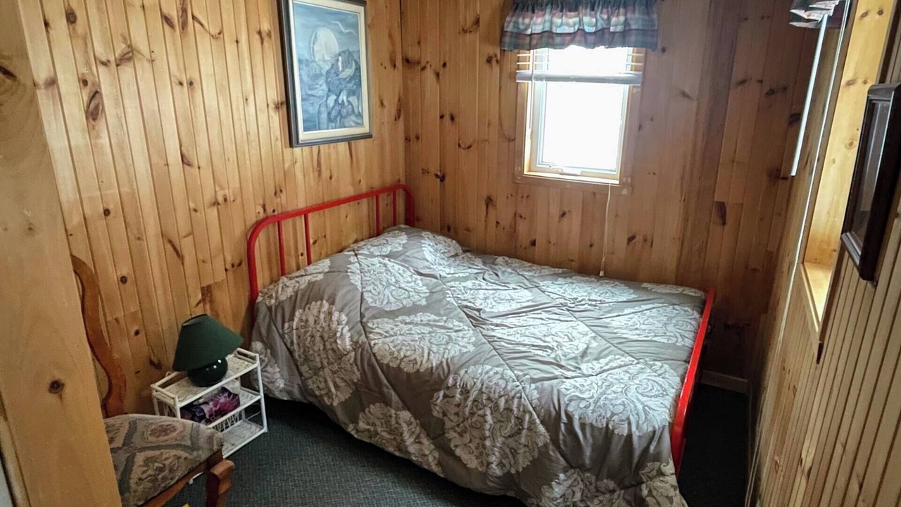 Photo of Bedroom in Baie-St-Paul