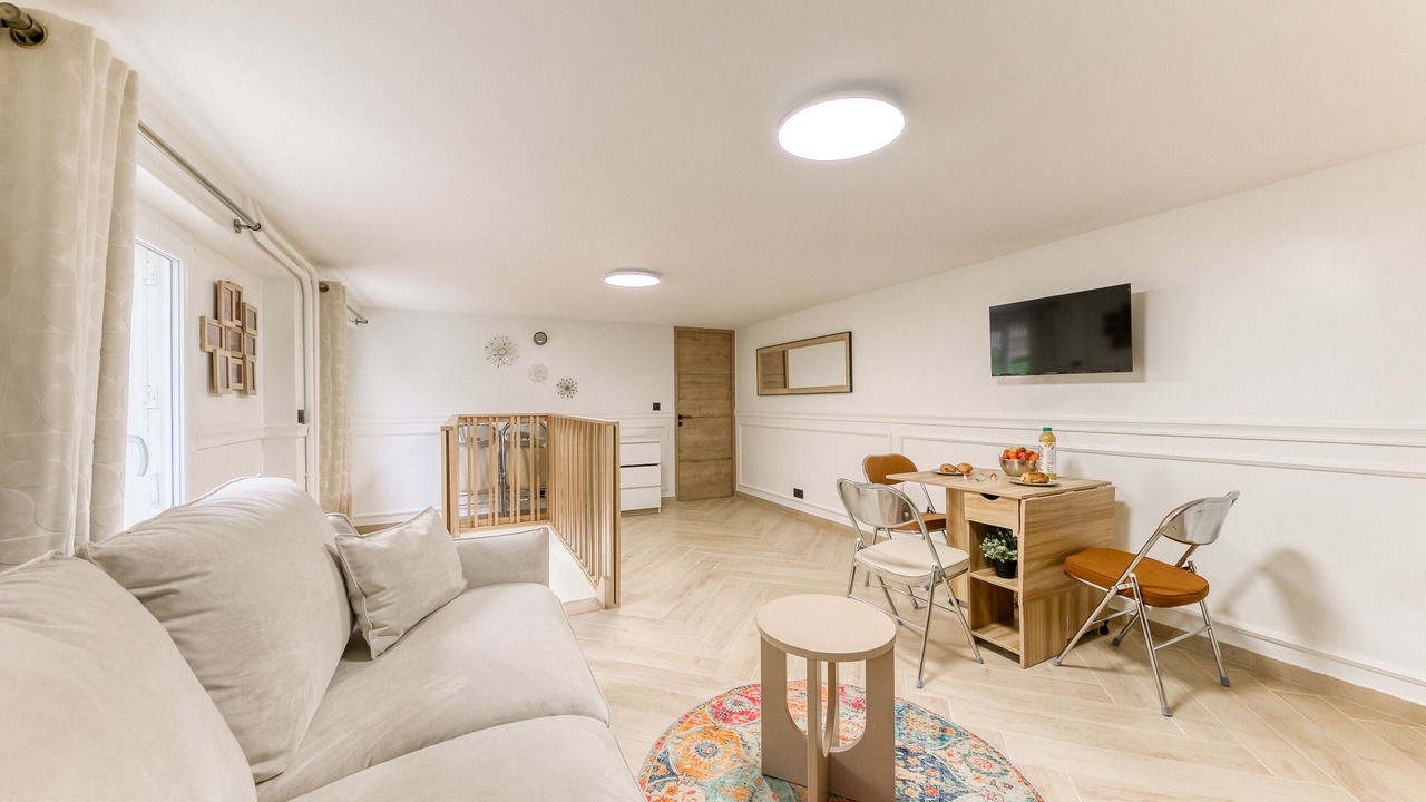 Photo of Livingroom in Joinville-le-Pont