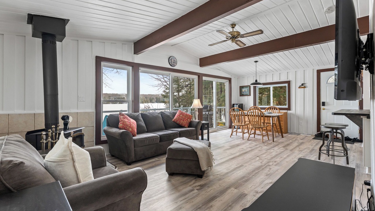 Photo of Livingroom in Huntsville