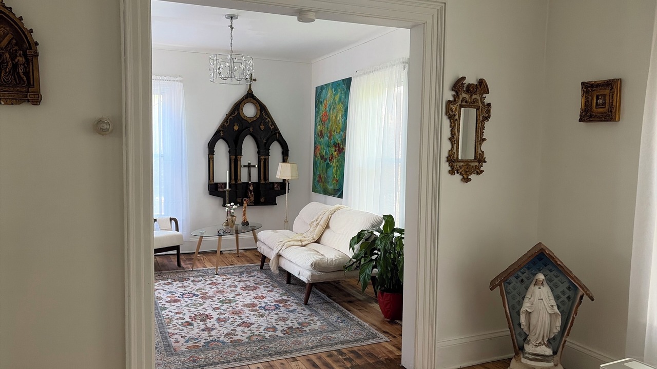 Photo of Livingroom in Little Falls