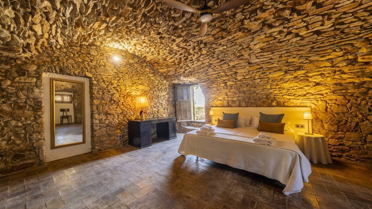 Photo of Bedroom in Pals