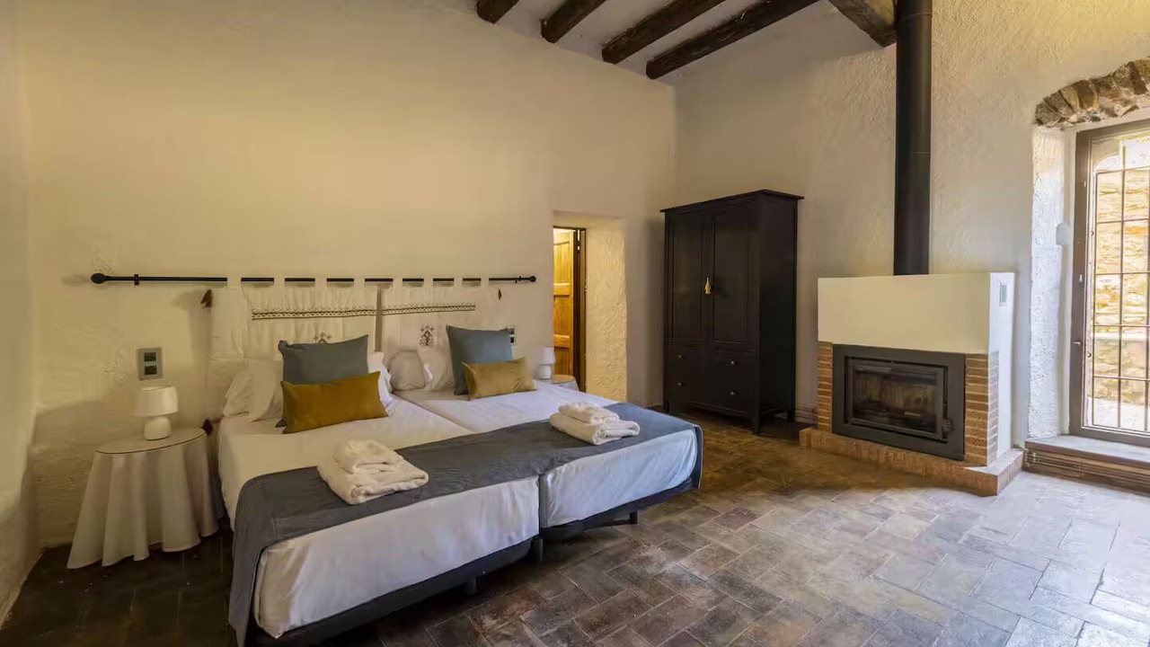 Photo of Bedroom in Pals