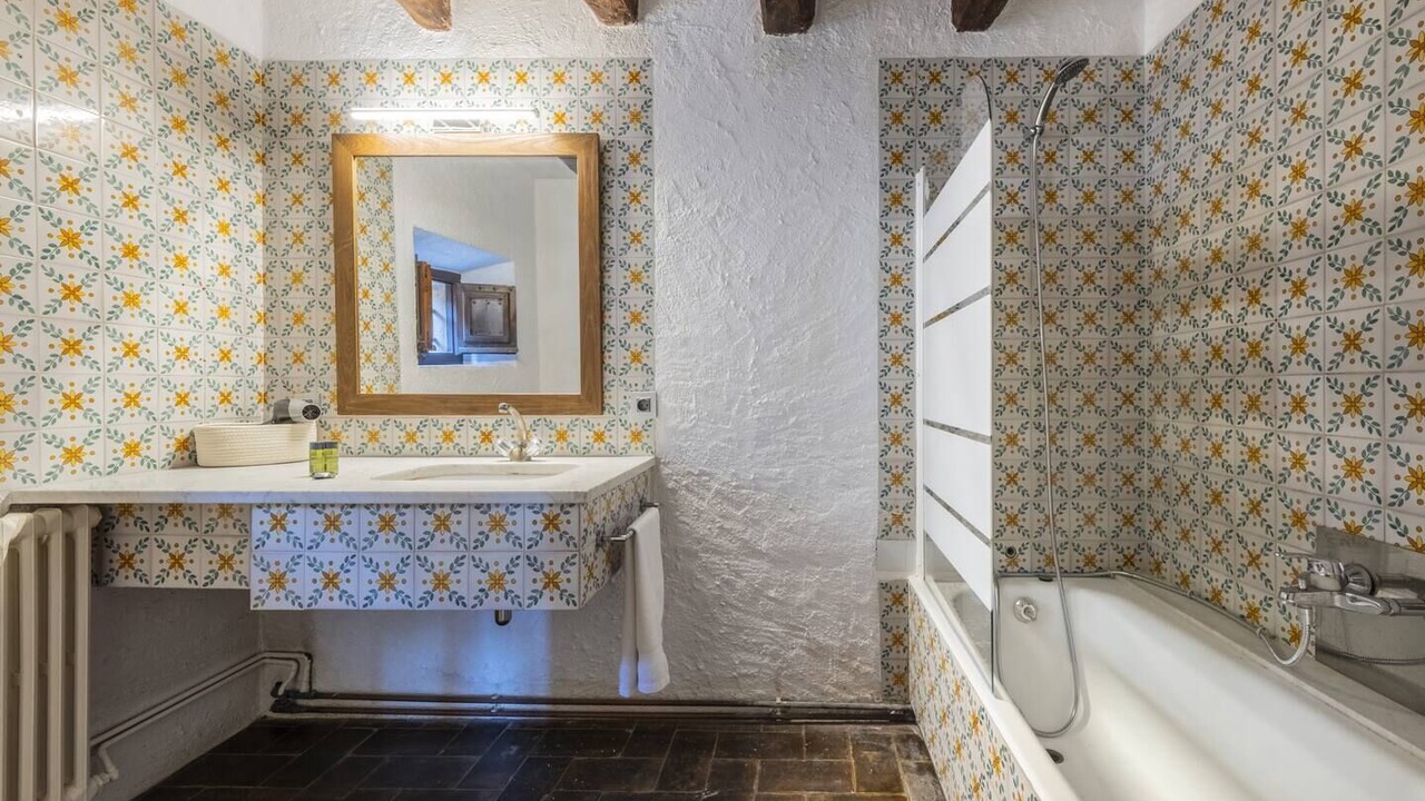 Photo of Bathroom in Pals