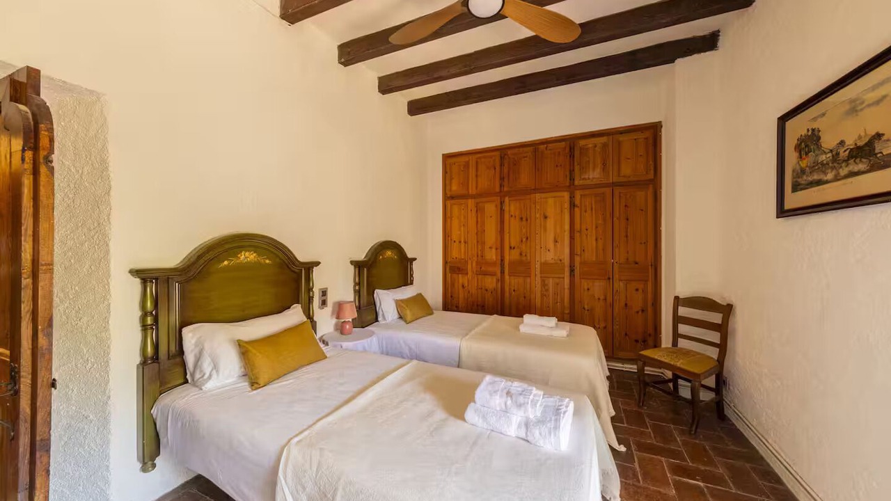 Photo of Bedroom in Pals