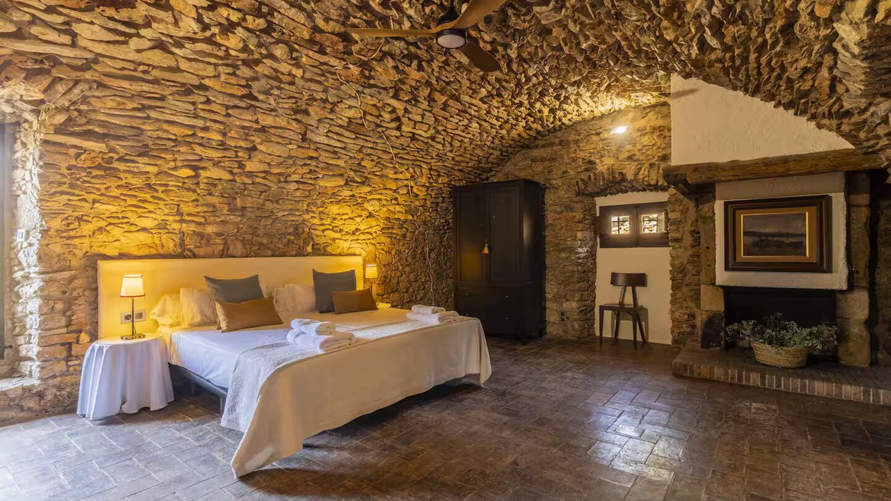 Photo of Bedroom in Pals