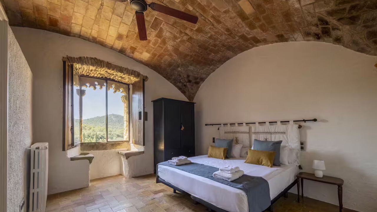 Photo of Bedroom in Pals