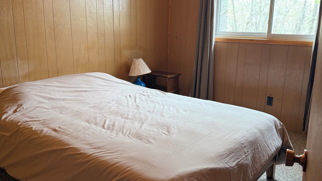 Photo of Bedroom in North Kawartha