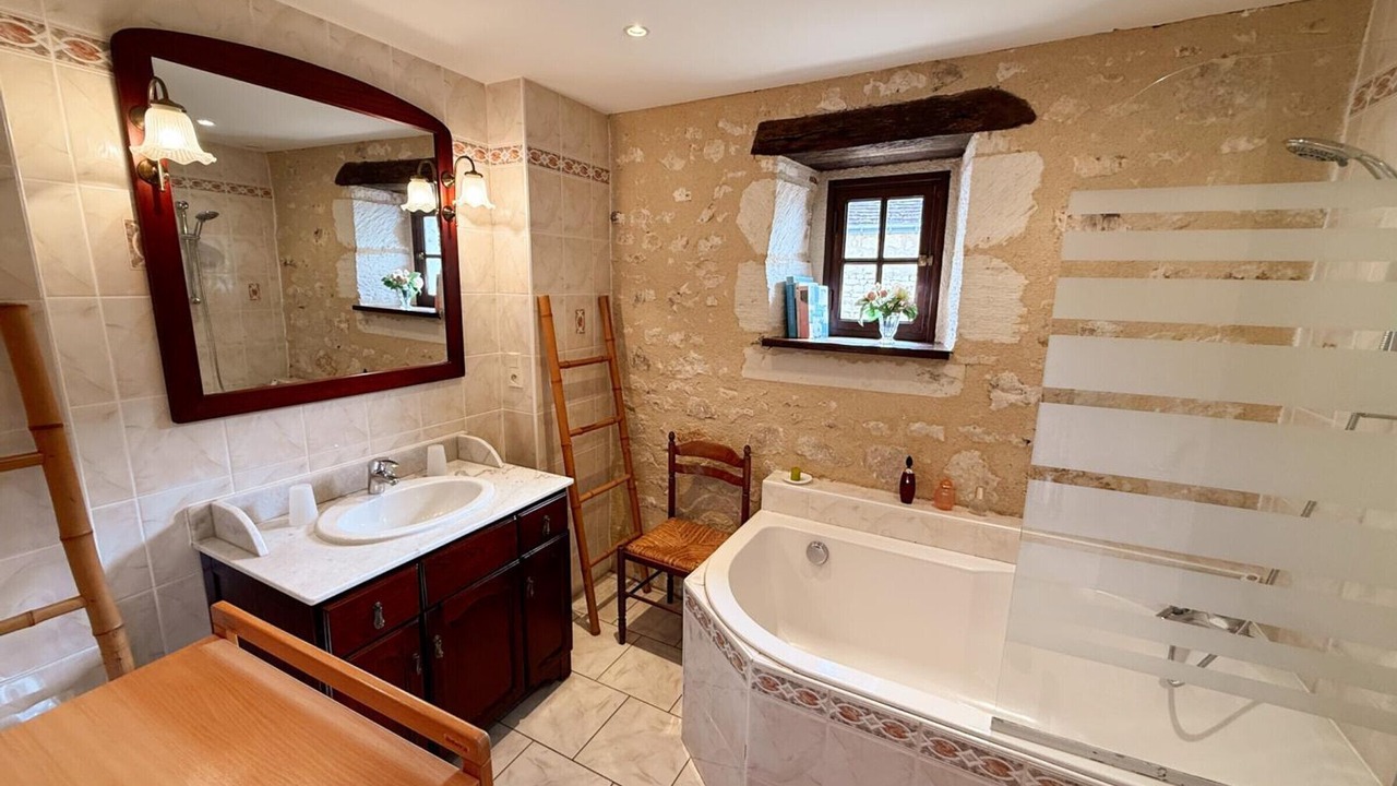 Photo of Bathroom in Pouzay