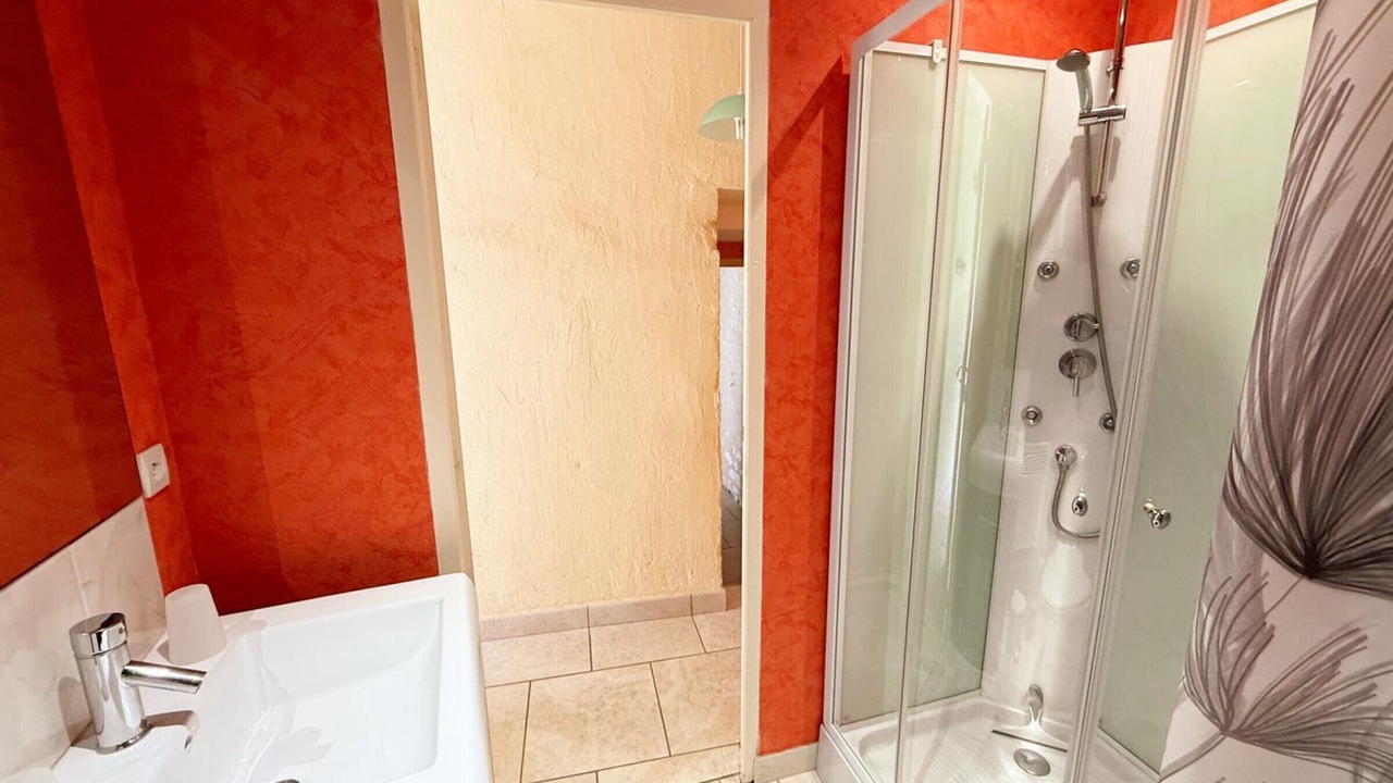 Photo of Bathroom in Pouzay