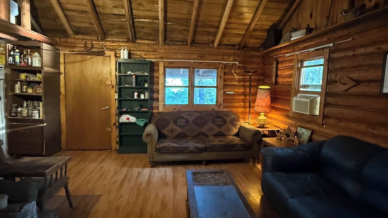 Photo of Livingroom in River Valley