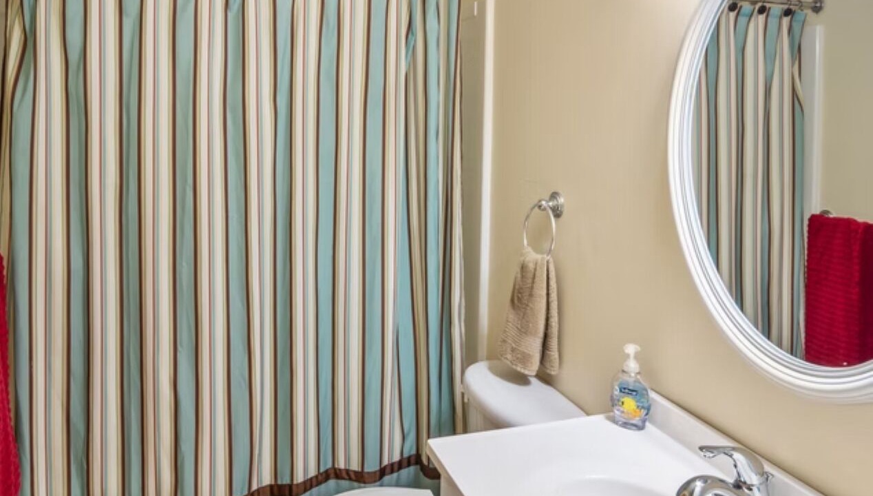 Photo of Bathroom in Gaylord