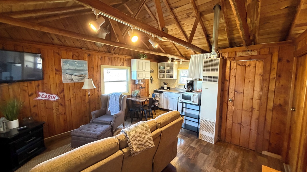 Photo of Bedroom in Gaylord