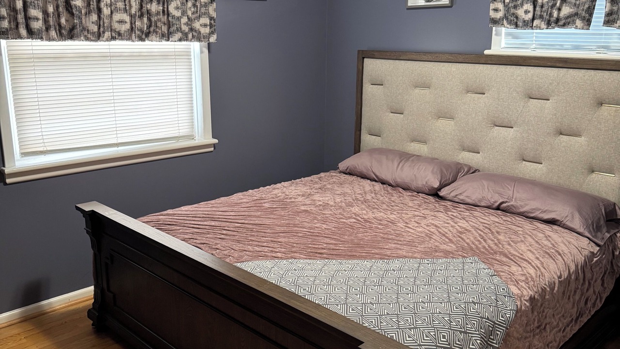 Photo of Bedroom in Cave Spring