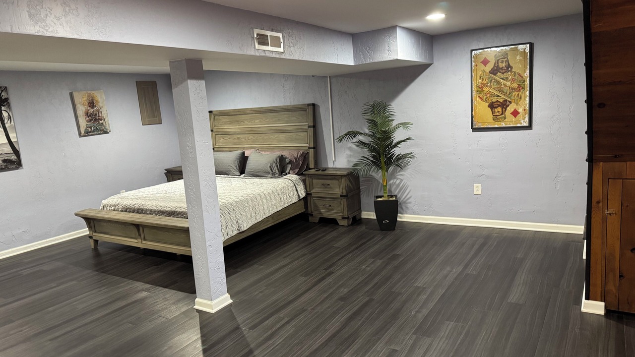 Photo of Bedroom in Cave Spring