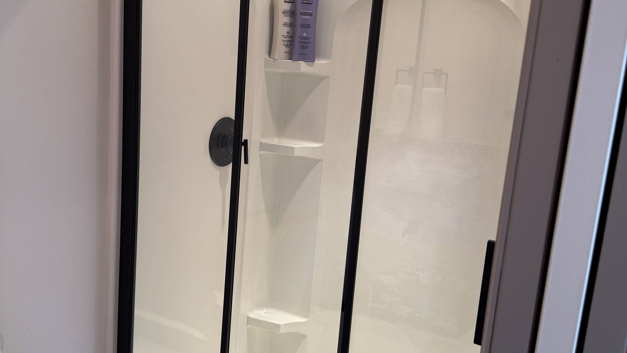 Photo of Bathroom in Rawlins