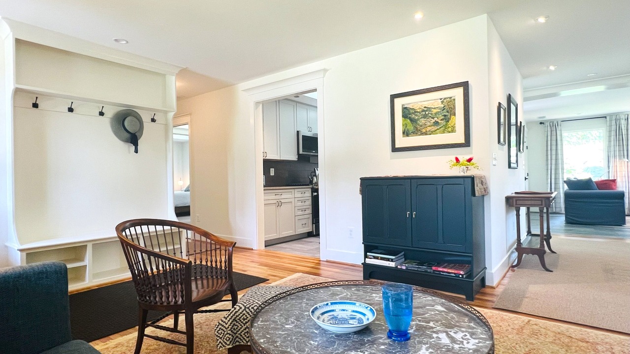 Photo of Livingroom in Falls Church